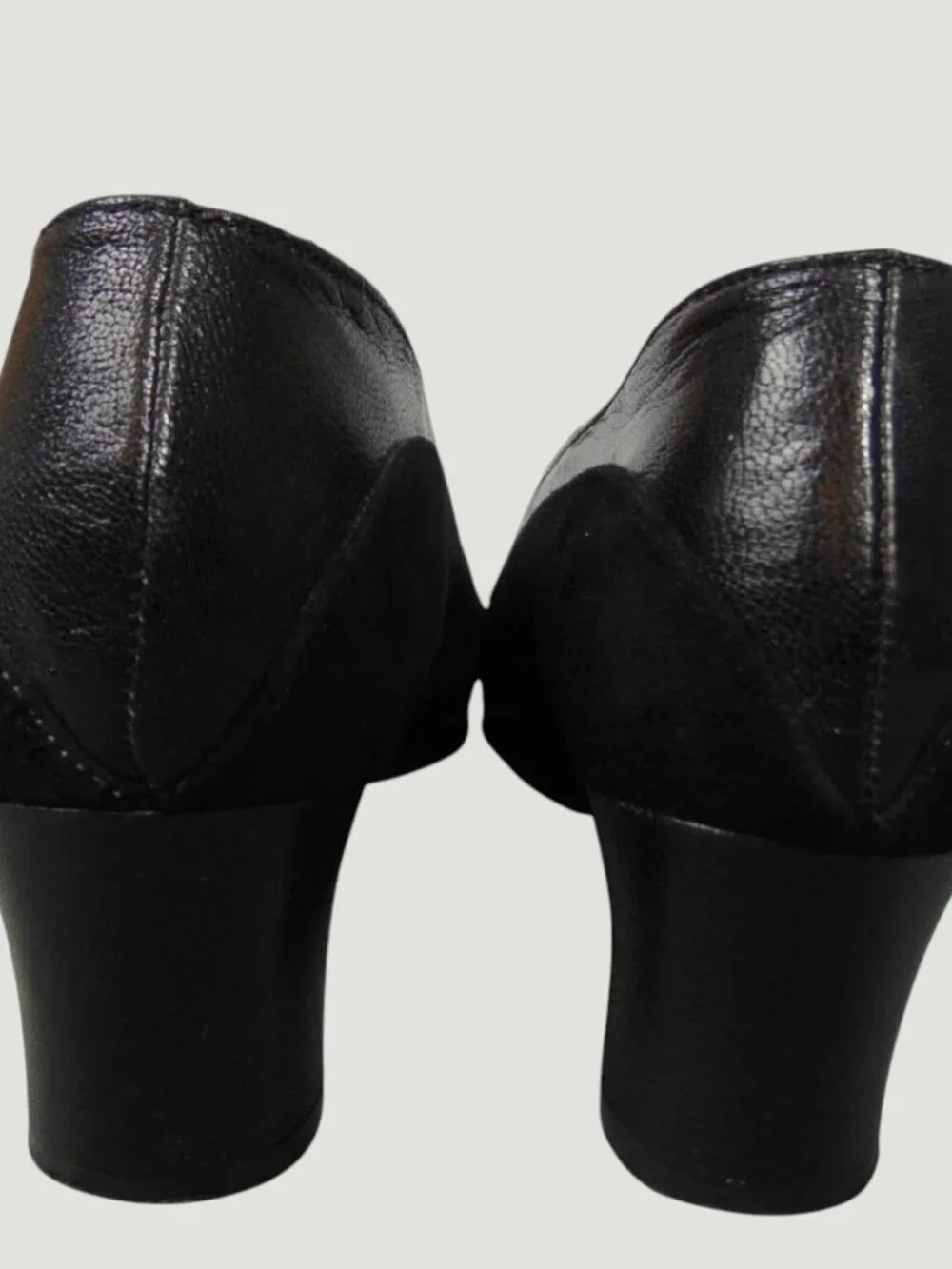 Vintage Alberto Gozzi Horsebit Heels Black Suede Italy 7.5 Gold Hardware